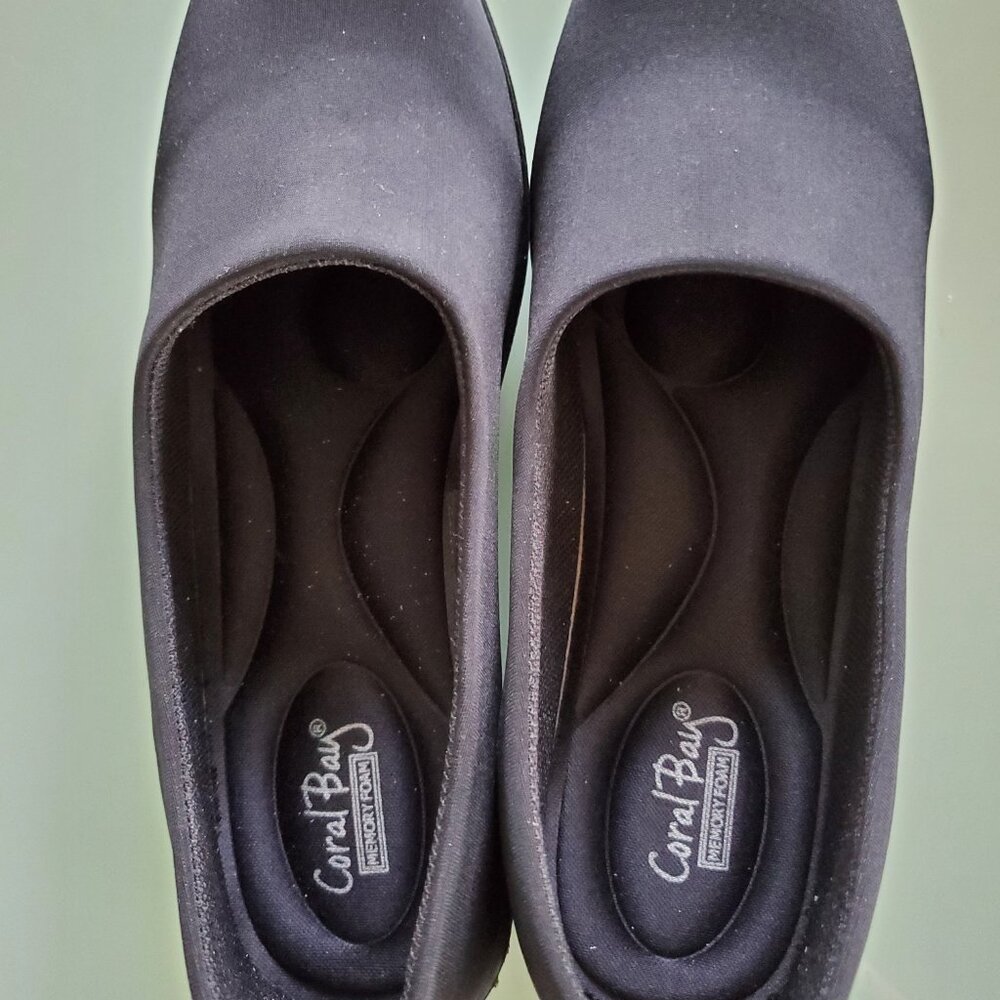 Shoes - Picture 5 of 5
